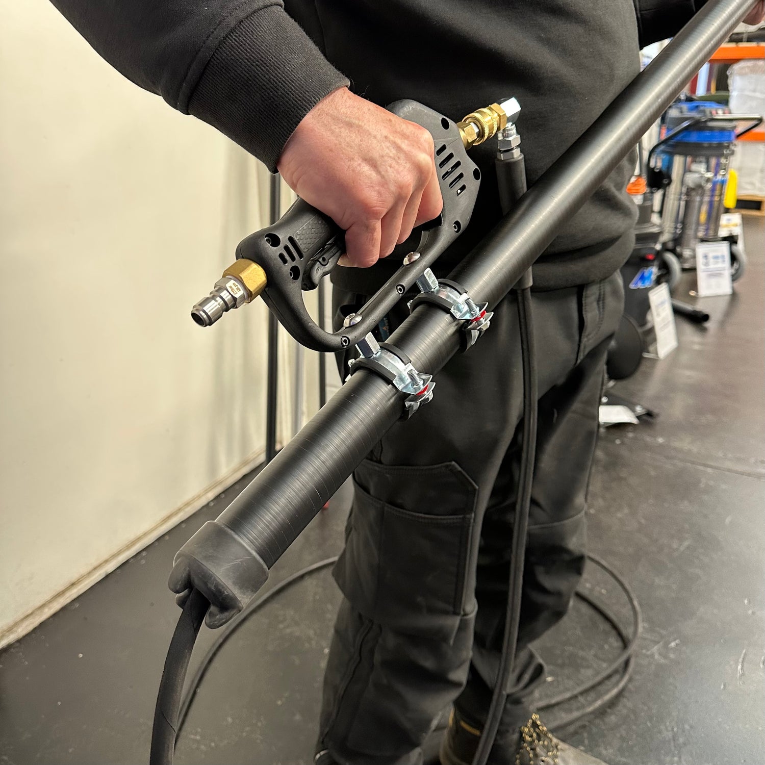 FaceLift® Phantom Power Pole 30ft - With Slide Trigger