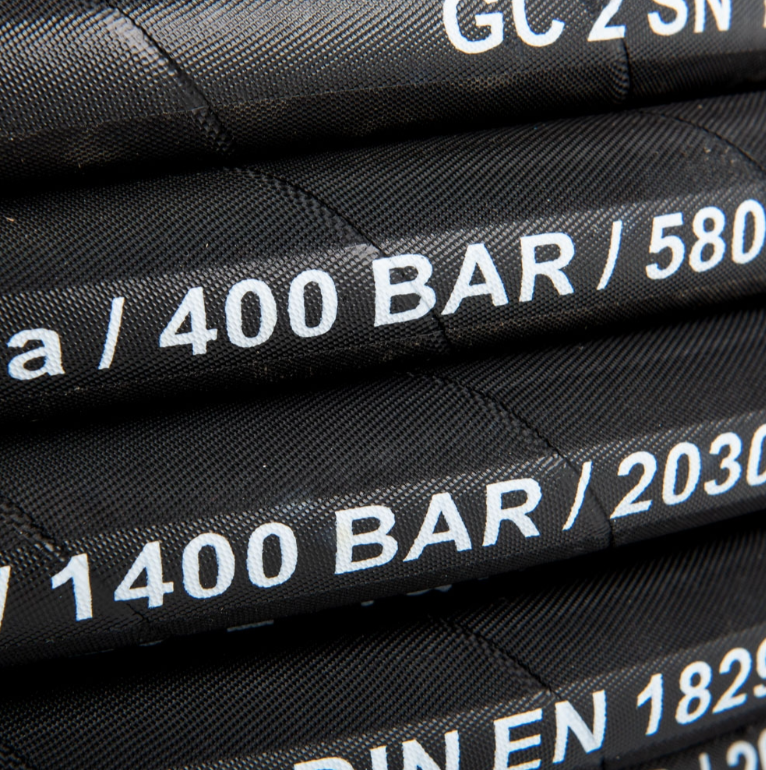 3/8" High Pressure Hose 2 Wire 150°C 400 Bar